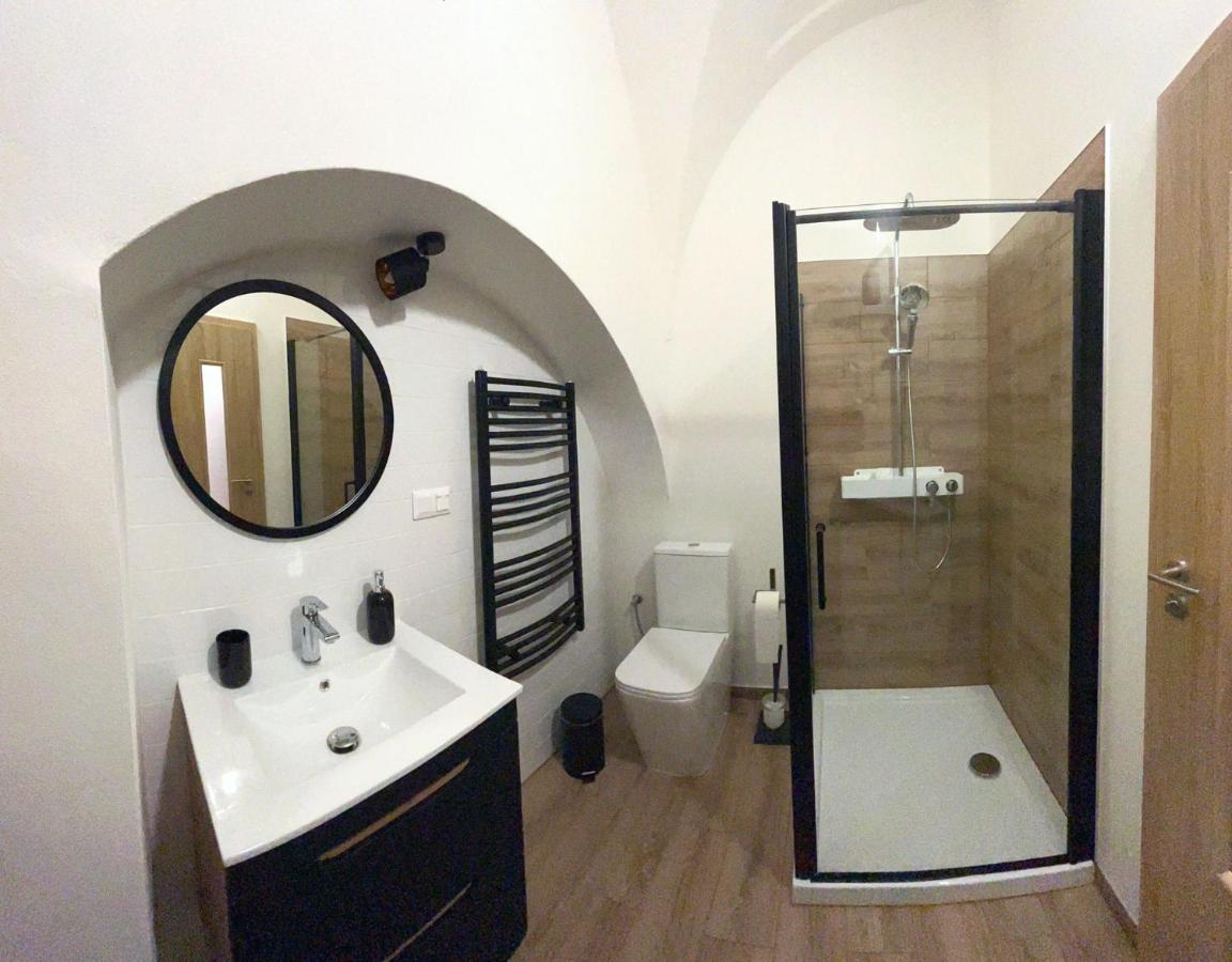 Apartman Viki Банска-Бистрица Экстерьер фото