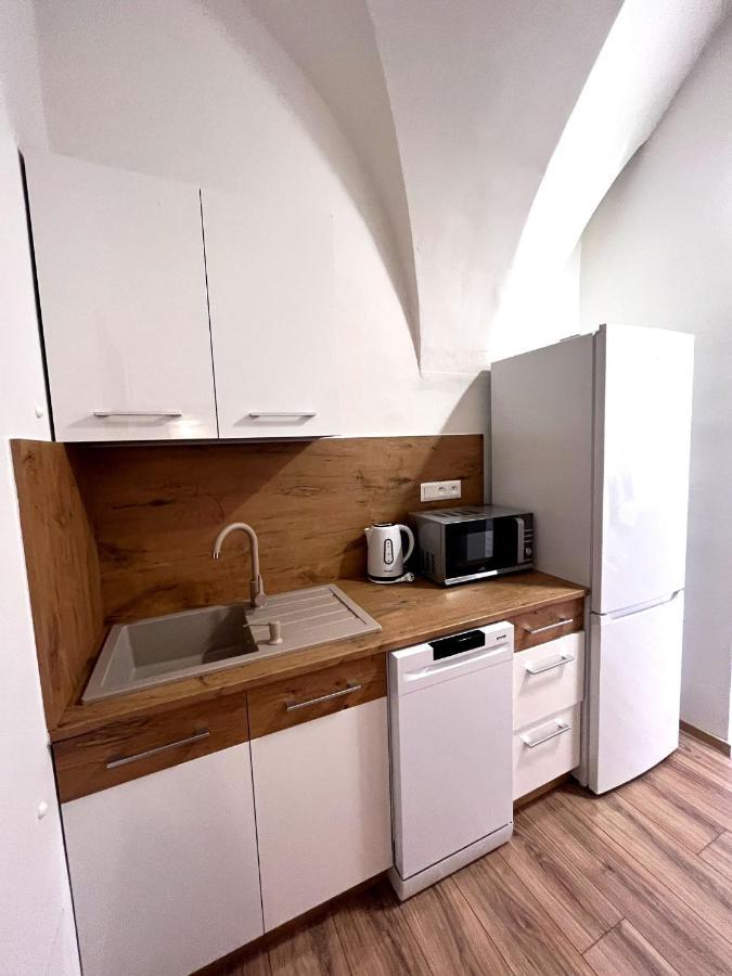 Apartman Viki Банска-Бистрица Экстерьер фото